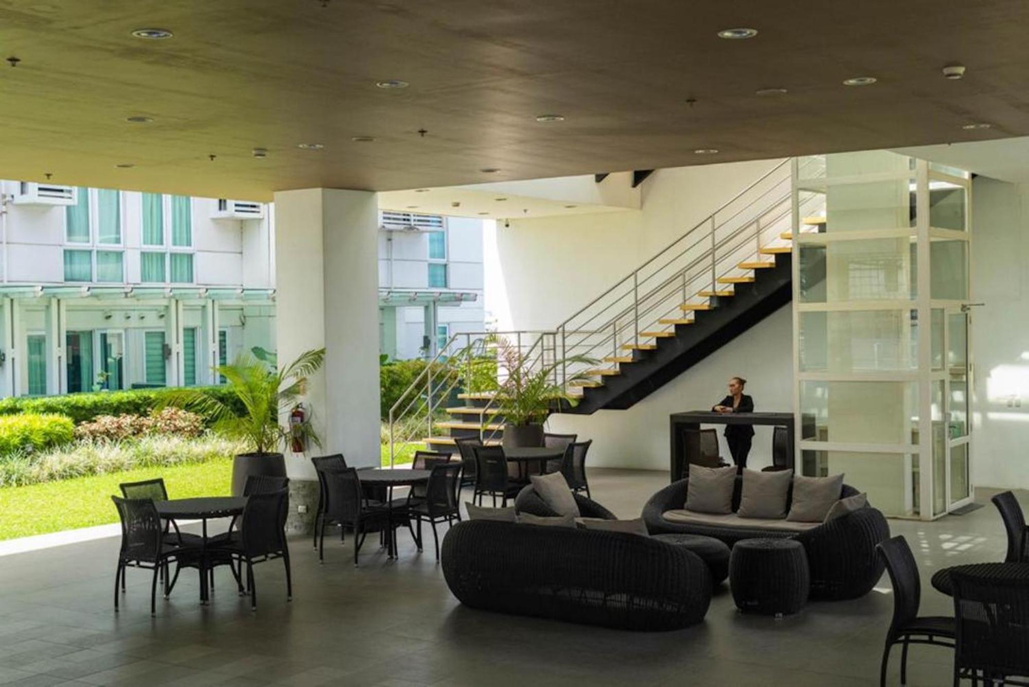 Abreeza Studio Suite 2321 - Pool, Wifi, City View, Washer, Ac, Netflix, Mall Davao Exterior foto